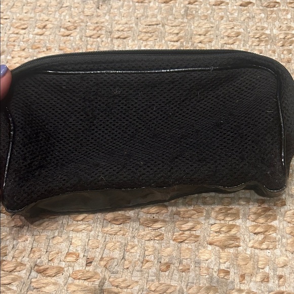 Giorgio Armani Black Mesh Toiletry Bag - Picture 4 of 7